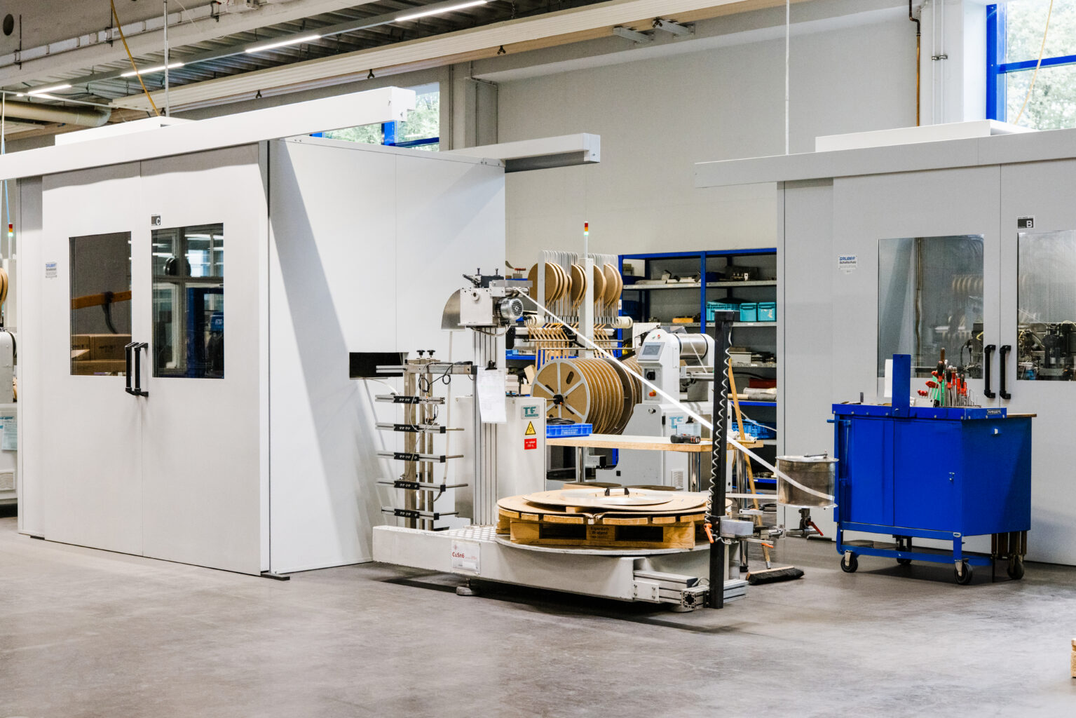 eine Maschine in einer Fabrik